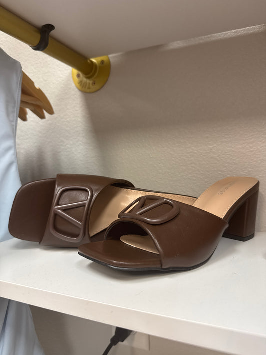 V shoes
